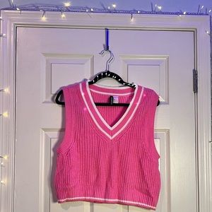 H&M Barbie Pink Cropped Rib-knit Sweater Vest - Large